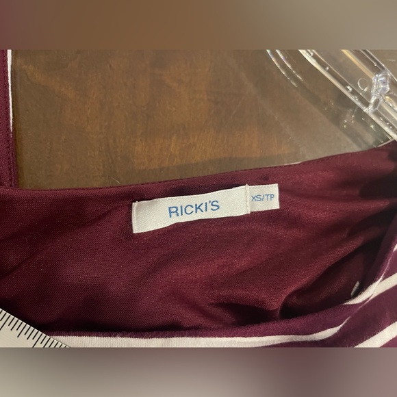 Crossed back Red summer dress - Picture 6 of 7